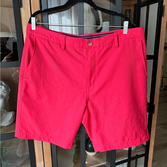 Vineyard Vines 9” performance link shorts coral golf men’s - Picture 1 of 8